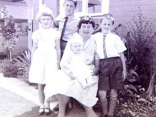 Su's Family 1964